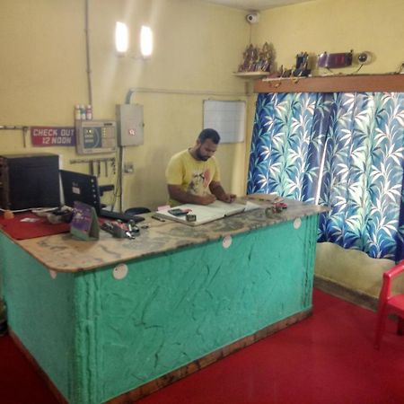Renu Guest House Kolkata Ngoại thất bức ảnh