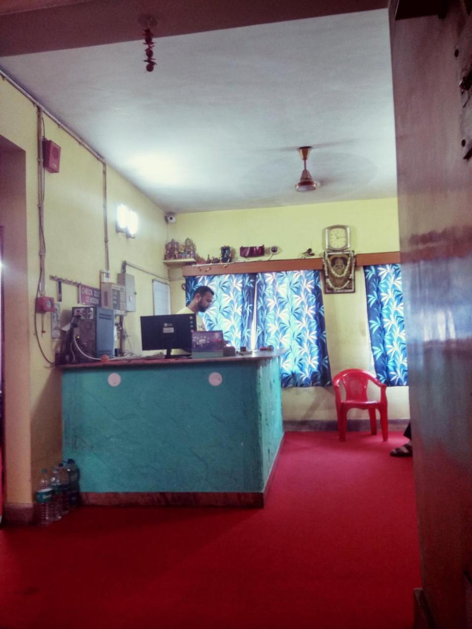 Renu Guest House Kolkata Ngoại thất bức ảnh