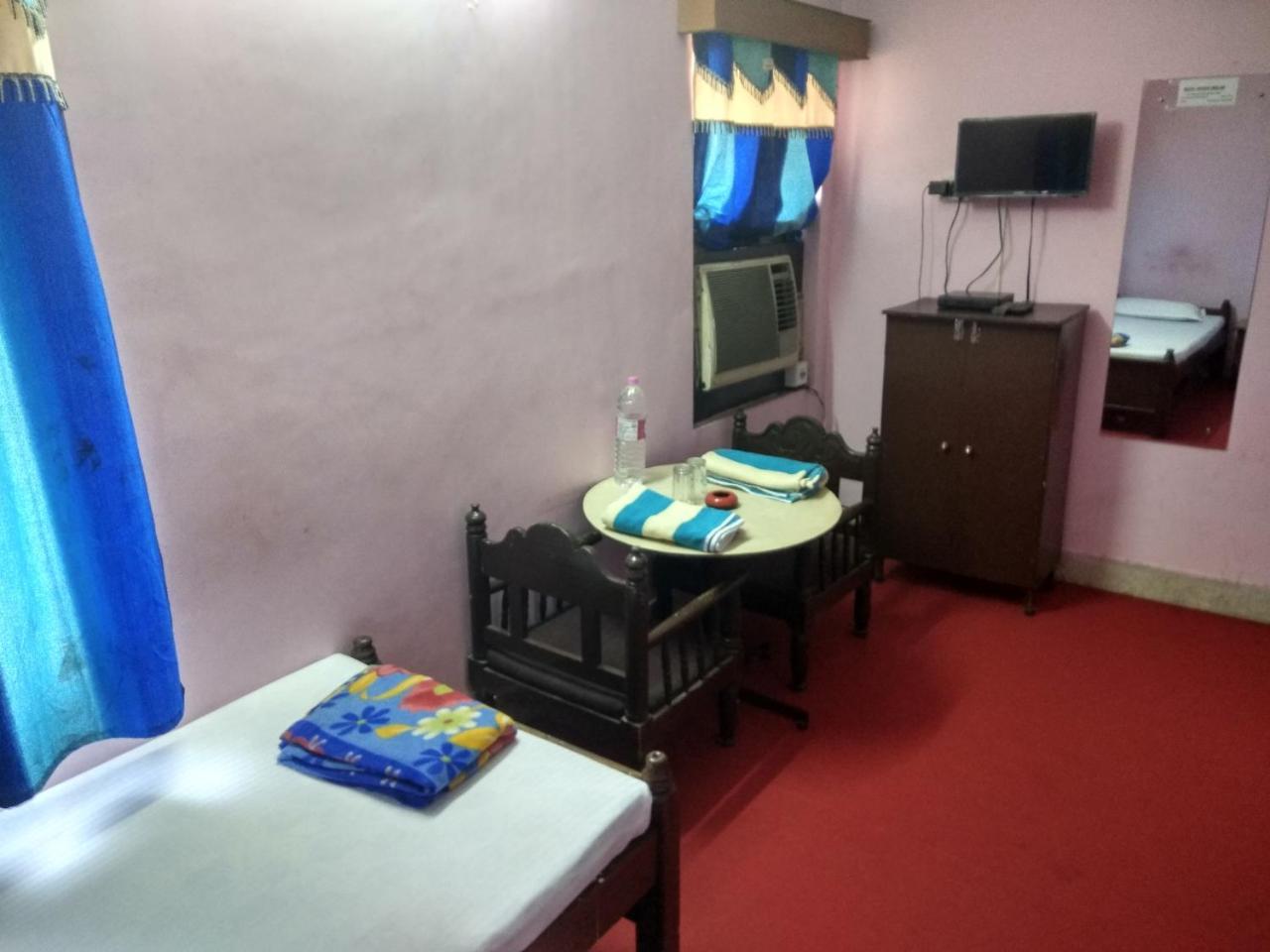 Renu Guest House Kolkata Ngoại thất bức ảnh