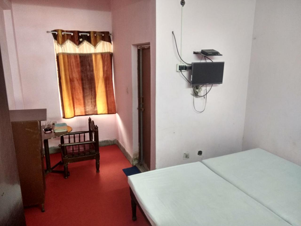 Renu Guest House Kolkata Ngoại thất bức ảnh