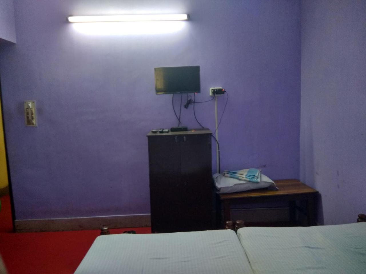 Renu Guest House Kolkata Ngoại thất bức ảnh
