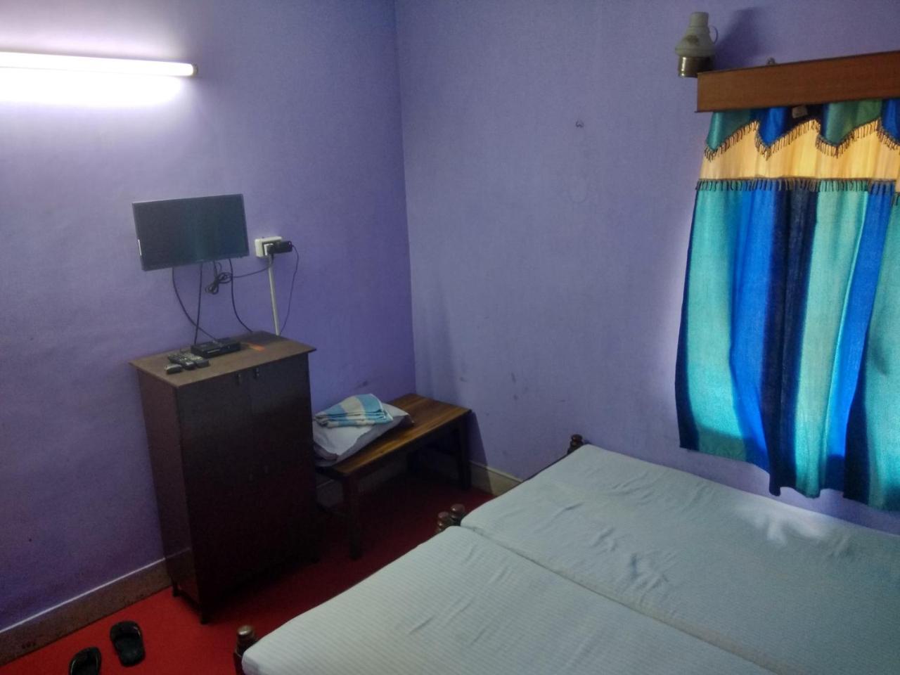 Renu Guest House Kolkata Ngoại thất bức ảnh