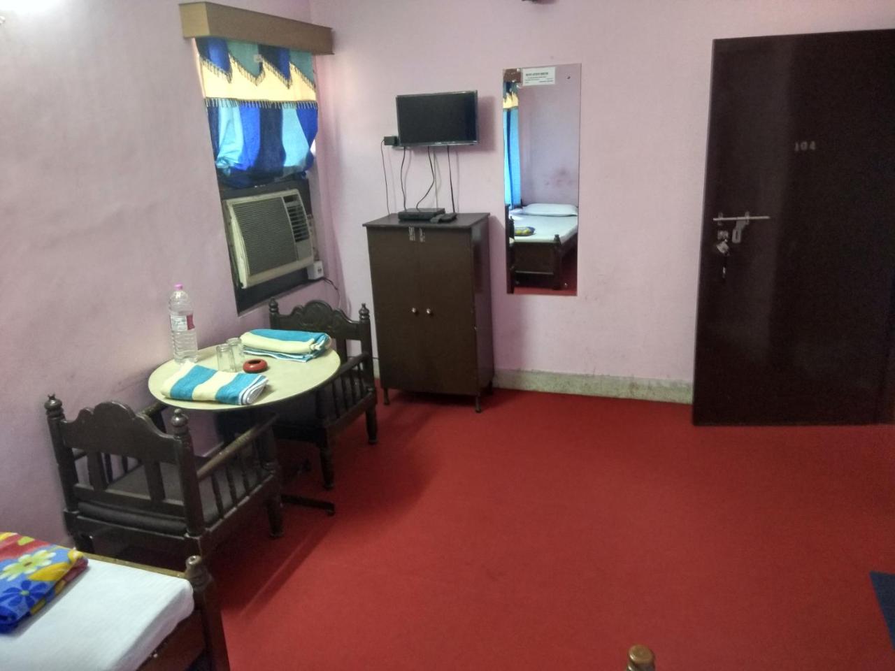 Renu Guest House Kolkata Ngoại thất bức ảnh