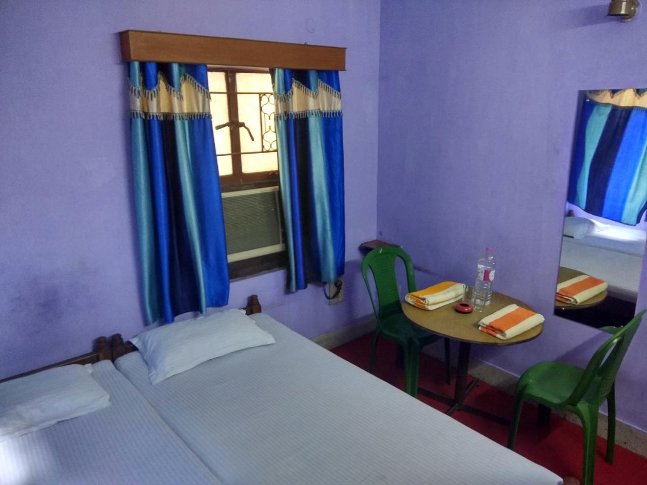 Renu Guest House Kolkata Ngoại thất bức ảnh