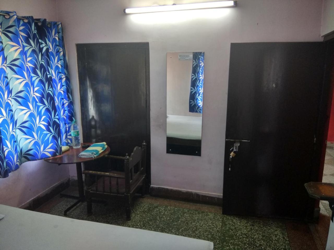 Renu Guest House Kolkata Ngoại thất bức ảnh